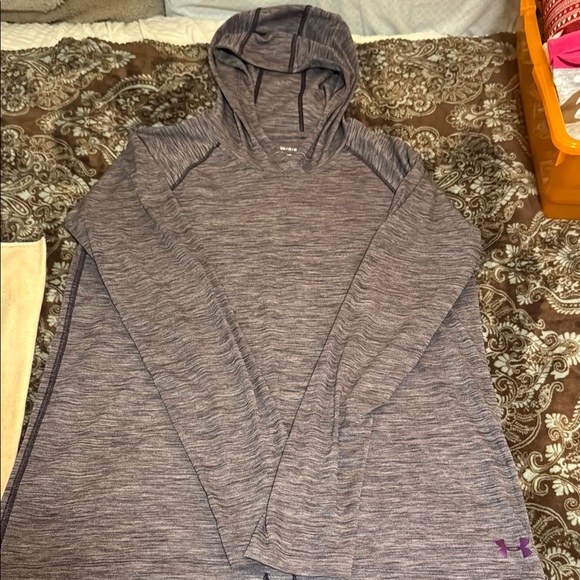 Under Armour Gray Hooded Pullover - Picture 1 of 1